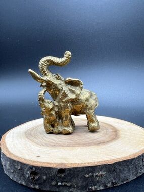 Brass Elephant Mom and Baby Figurine Sculpture in Gold Tone, 2 1/4”